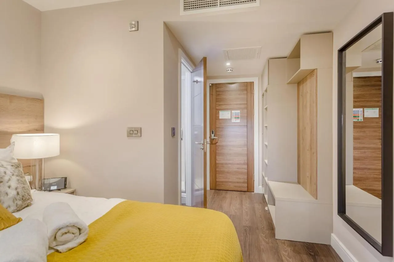 Dwell City Living Nottingham 4*,  Birleşik Krallık